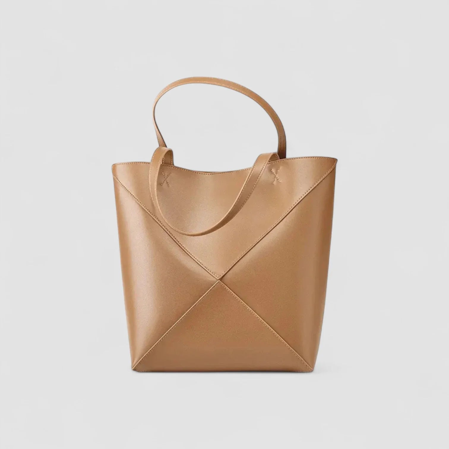 The EDA Tote Bag in Pure Leather