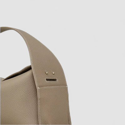 Tvesa Handbag in Pure Leather
