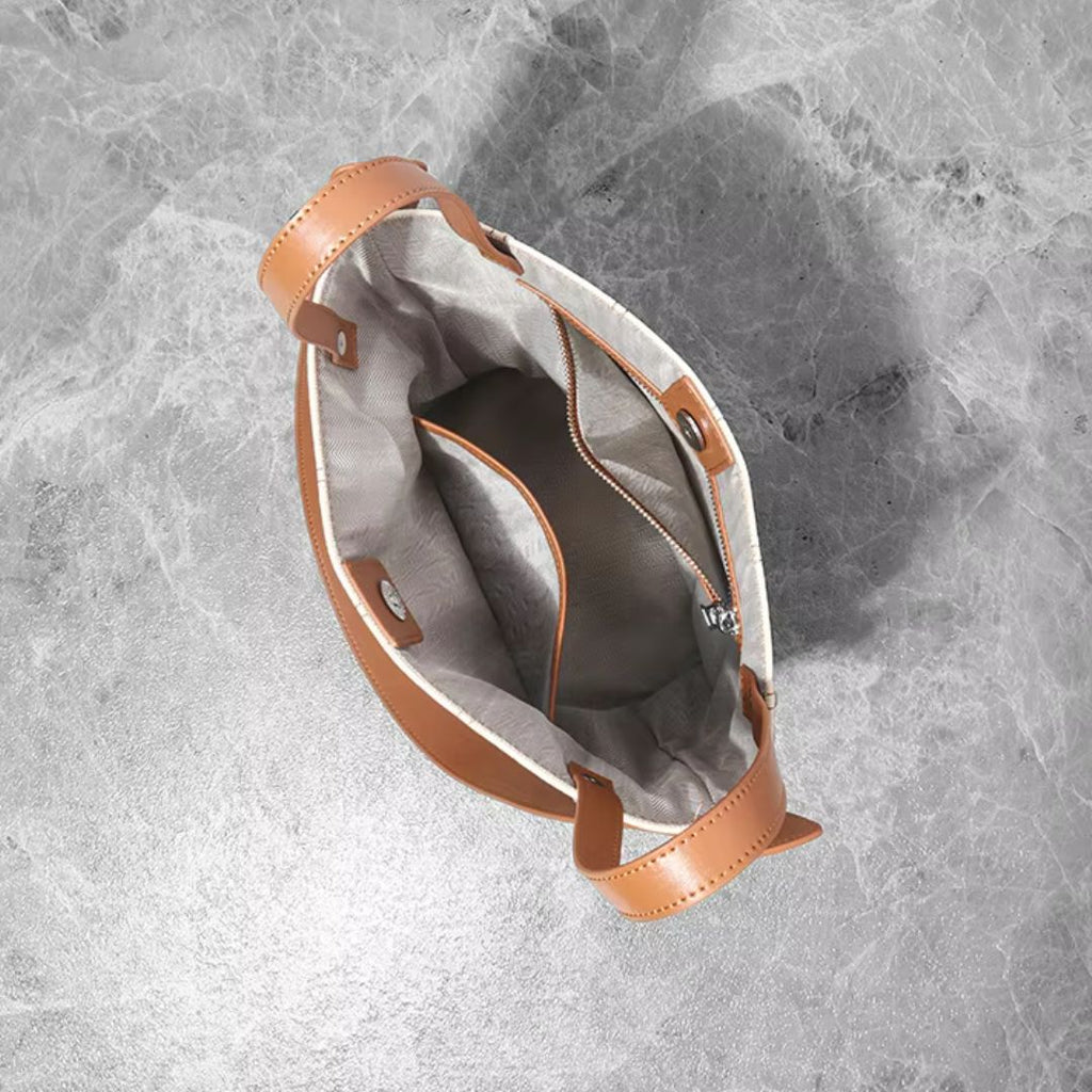 The Camille Bucket in Pure Leather