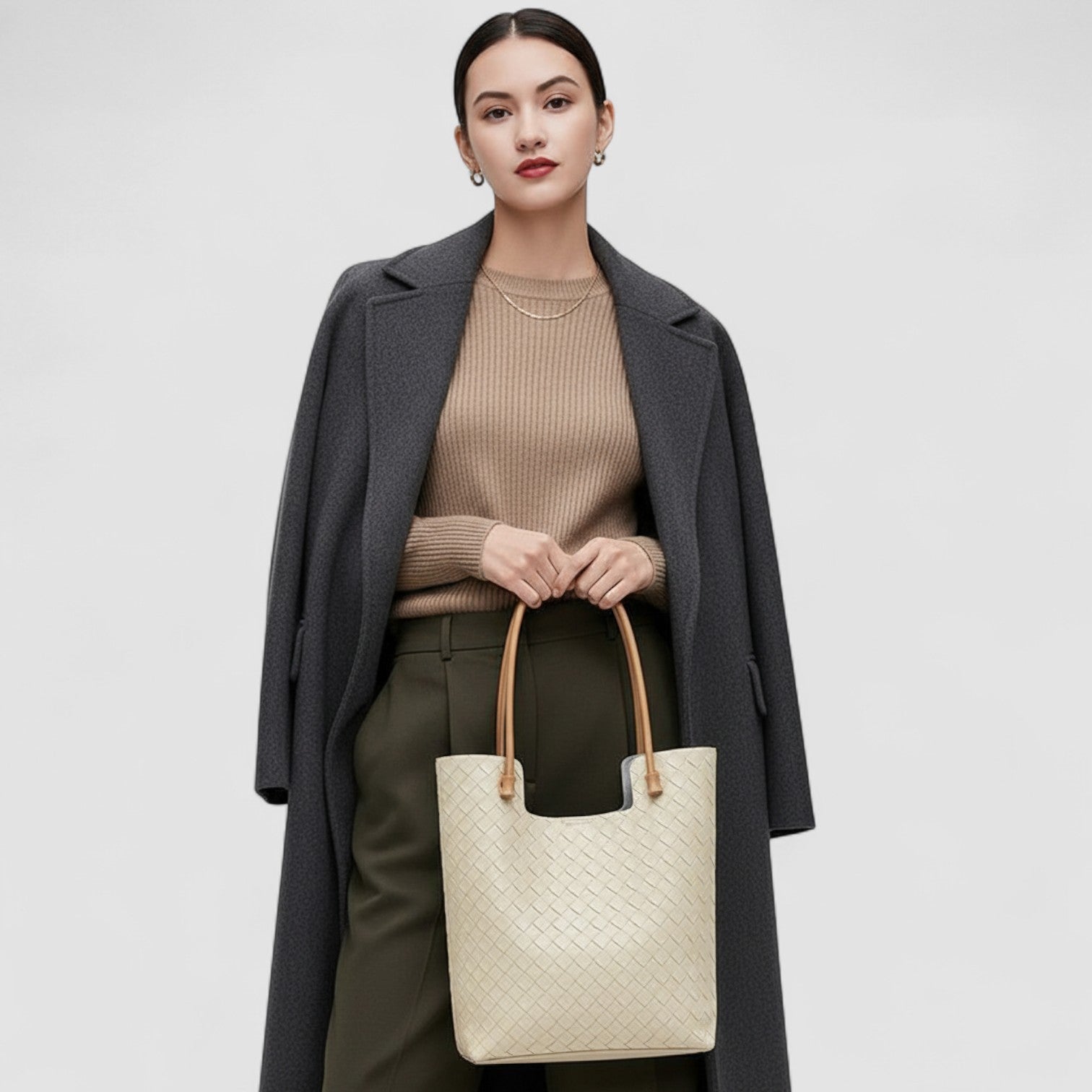 The Elowen Tote in Pure Leather