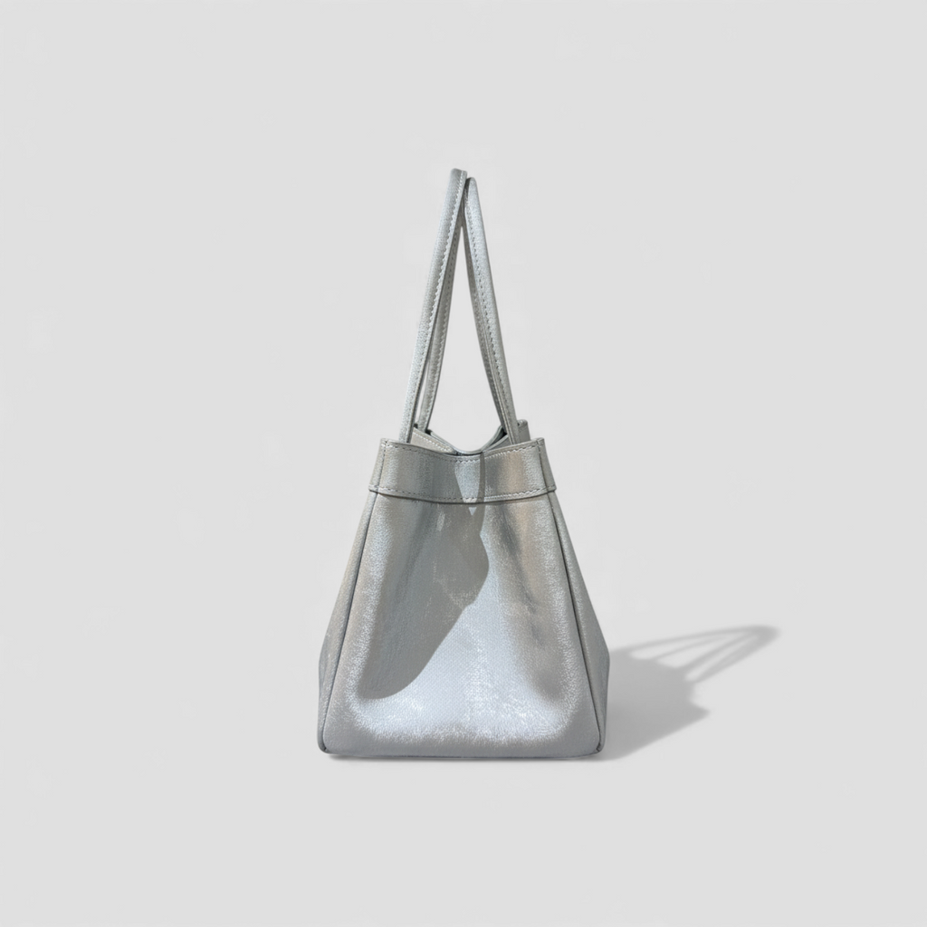 Luna Éclat Leather Handbag