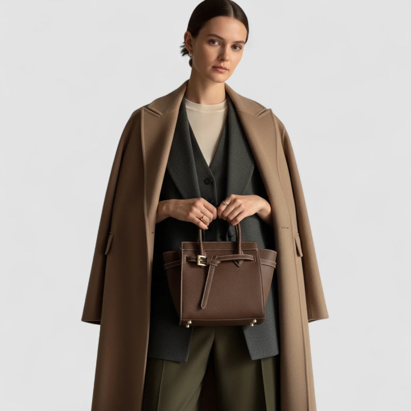 Celenia Handbag in Pure Leather