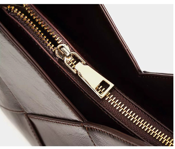 Echo 1656 in Pure Leather