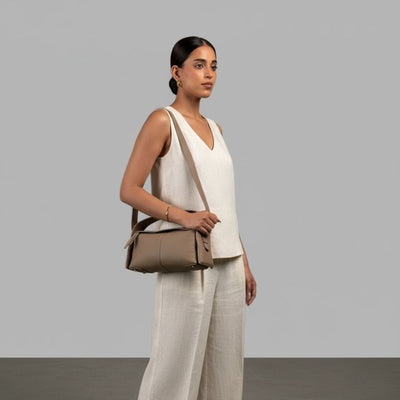 Tvesa Handbag in Pure Leather