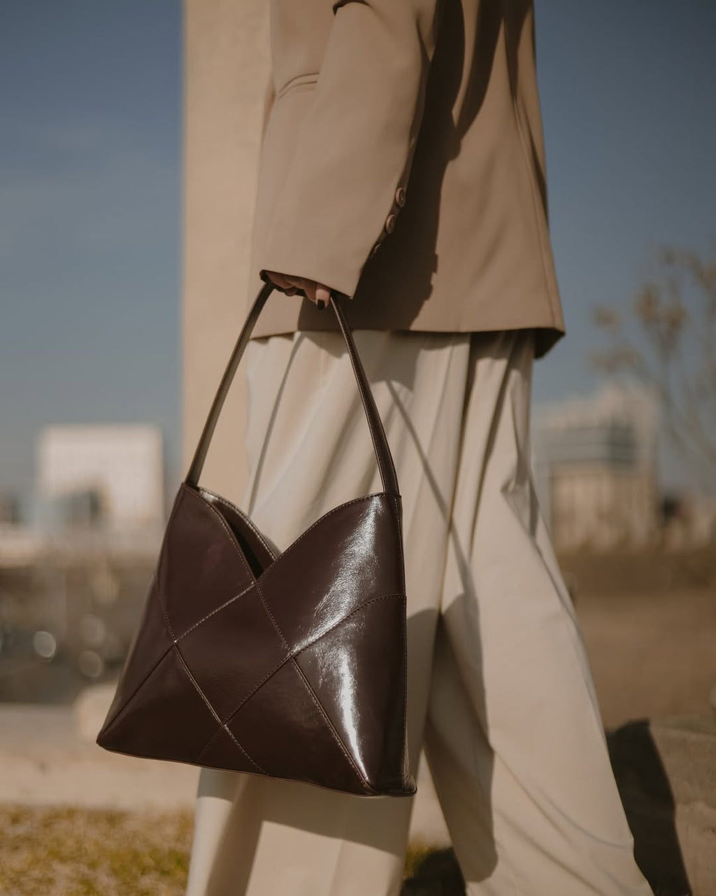 Echo 1656 in Pure Leather