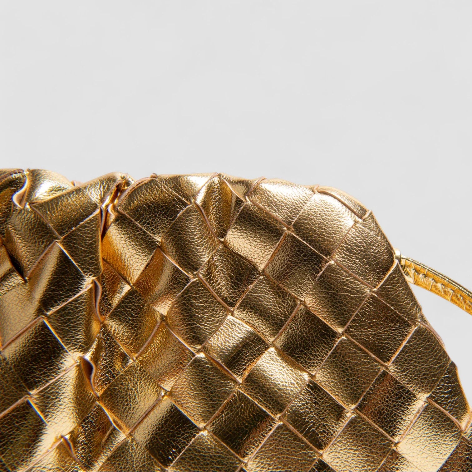 Donna Small Clutch Bag in Pure Leather